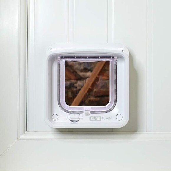 SureFlap Microchip Cat Door Connect with Hub Bundle - Picture 3 of 6